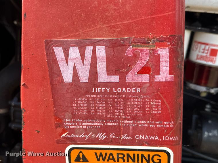 image for item EQ1258 1976 White 2-85 tractor