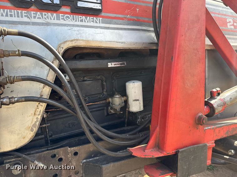 image for item EQ1258 1976 White 2-85 tractor