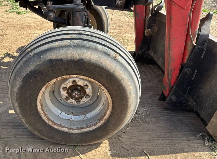 image for item EQ1258 1976 White 2-85 tractor