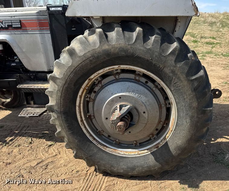 image for item EQ1258 1976 White 2-85 tractor