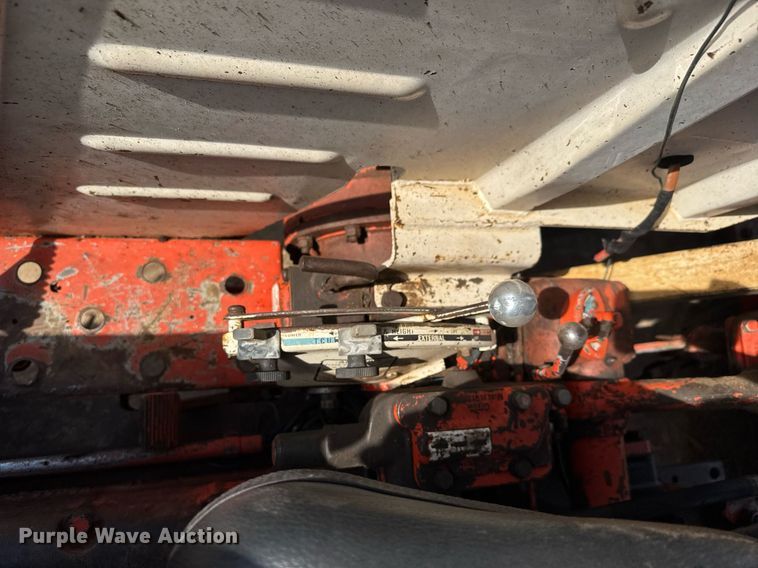 image for item EQ1259 1974 David Brown 1210 tractor