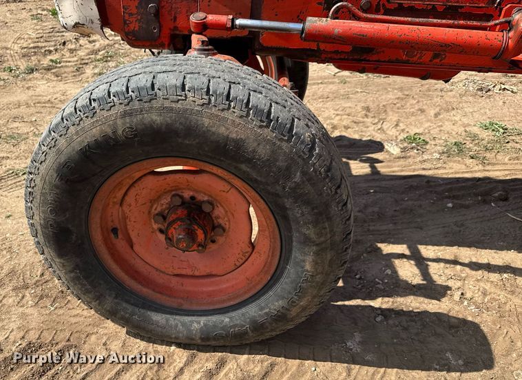 image for item EQ1259 1974 David Brown 1210 tractor