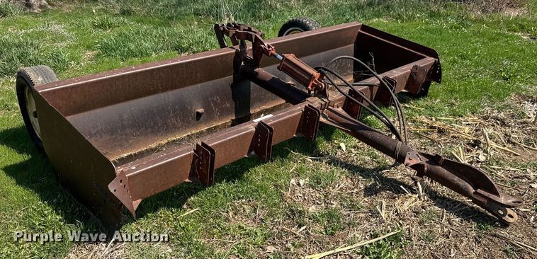 image for item EQ1261 10' W box blade