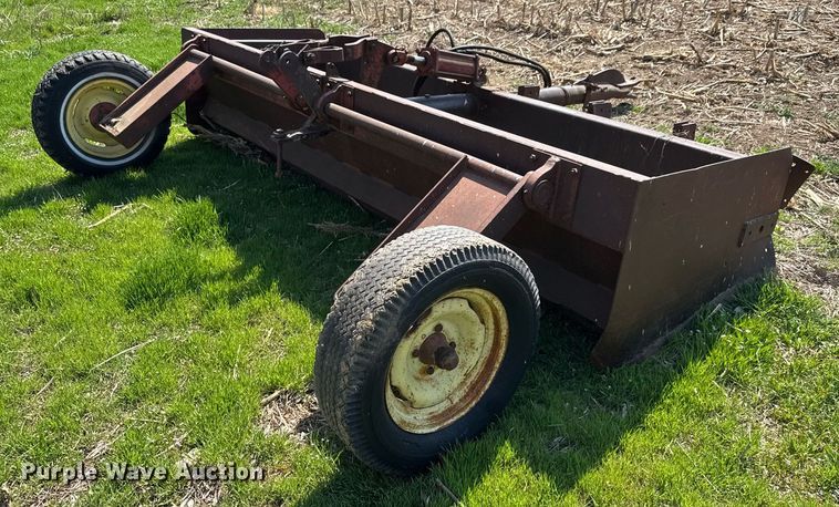 image for item EQ1261 10' W box blade