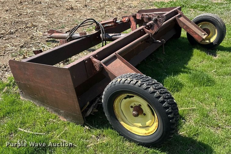 image for item EQ1261 10' W box blade