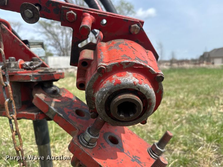 image for item EQ1282 1994 New Holland 116 swather / windrower