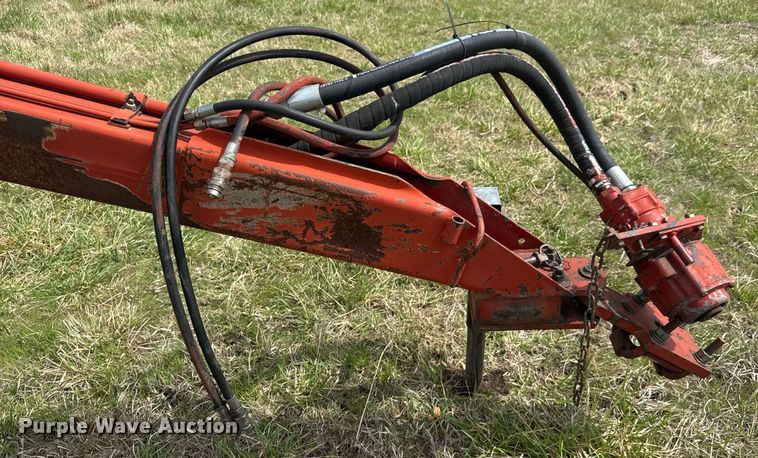 image for item EQ1282 1994 New Holland 116 swather / windrower