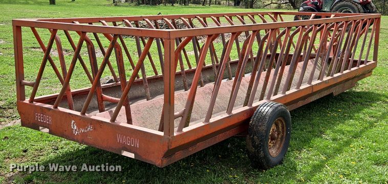 image for item EQ3997 Apache hay bale feeder