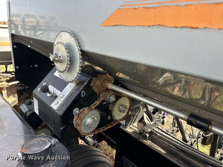 image for item EQ4522 Crustbuster 4745 grain drill