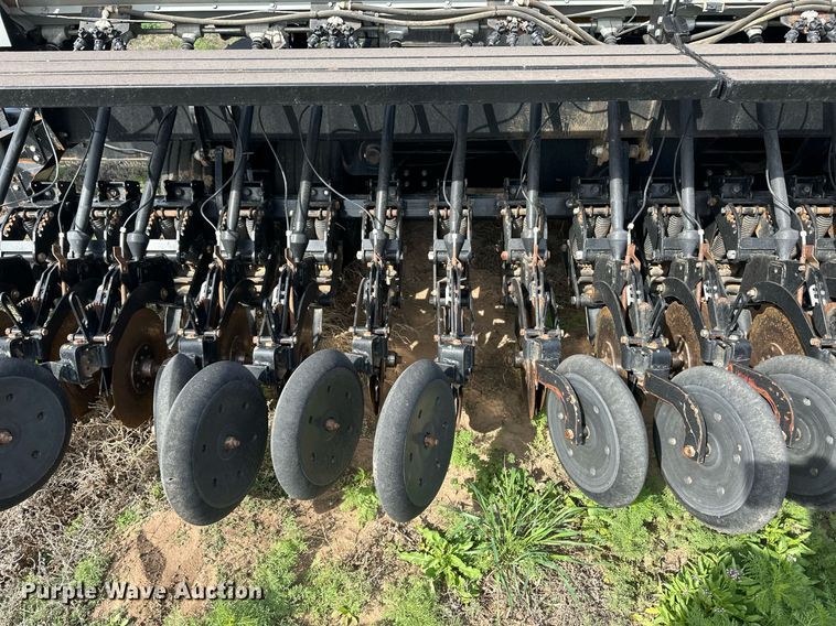 image for item EQ4522 Crustbuster 4745 grain drill