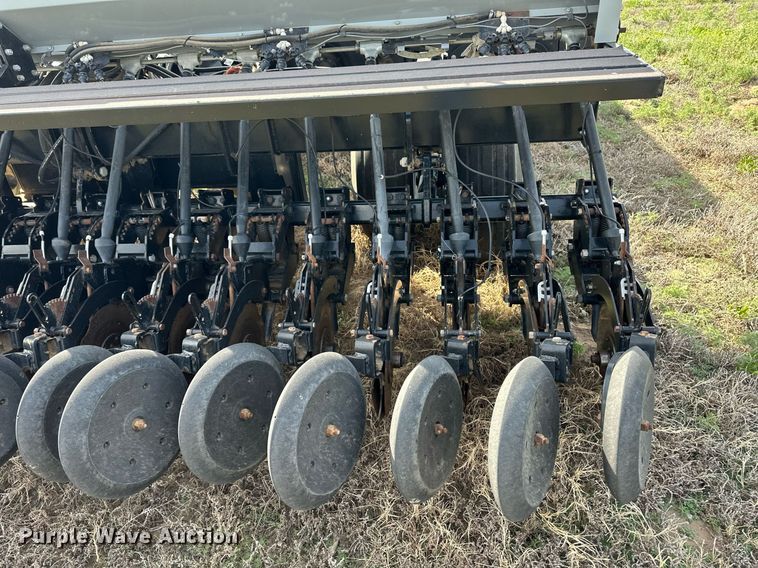 image for item EQ4522 Crustbuster 4745 grain drill