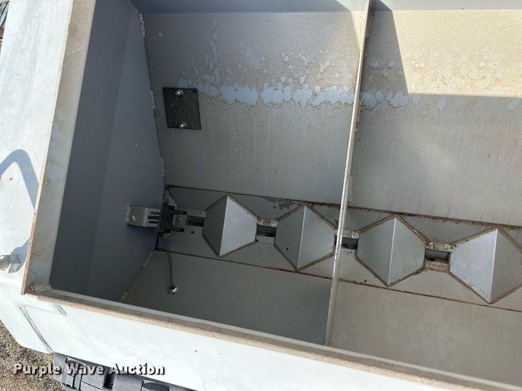 image for item EQ4522 Crustbuster 4745 grain drill