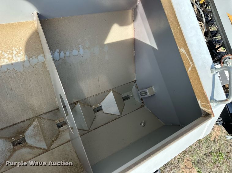 image for item EQ4522 Crustbuster 4745 grain drill