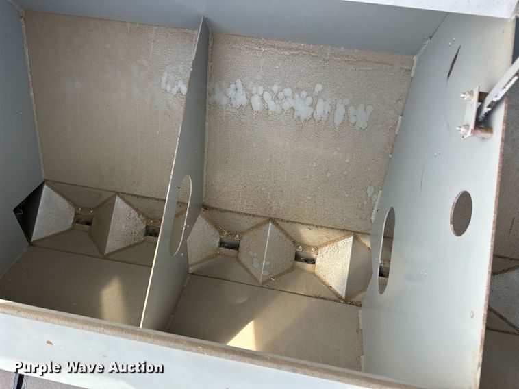 image for item EQ4522 Crustbuster 4745 grain drill