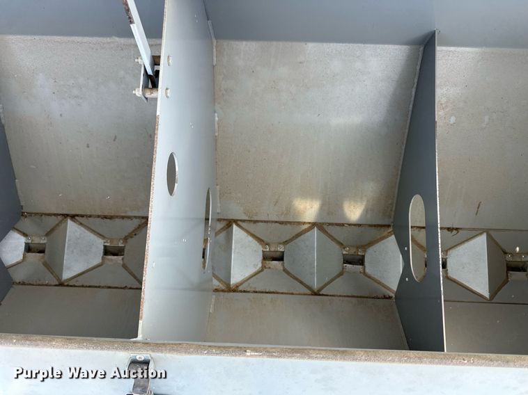 image for item EQ4522 Crustbuster 4745 grain drill