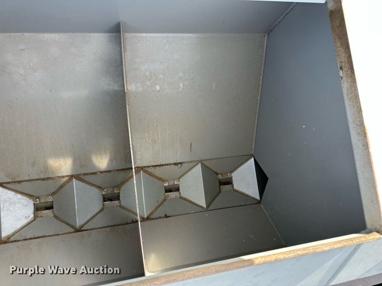 image for item EQ4522 Crustbuster 4745 grain drill