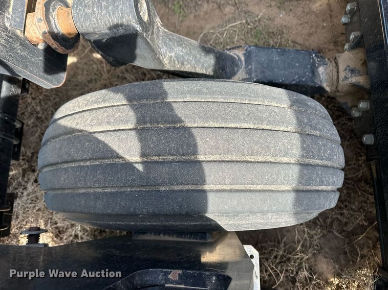 image for item EQ4522 Crustbuster 4745 grain drill