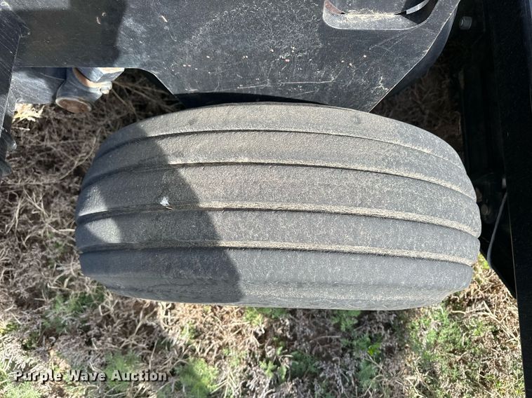 image for item EQ4522 Crustbuster 4745 grain drill