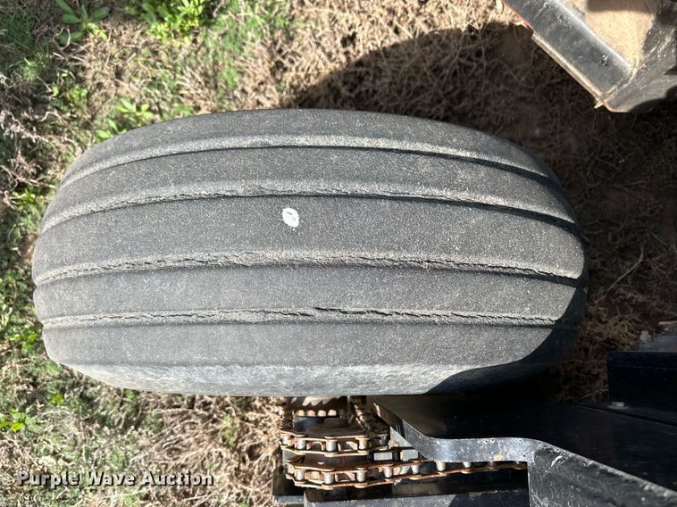 image for item EQ4522 Crustbuster 4745 grain drill