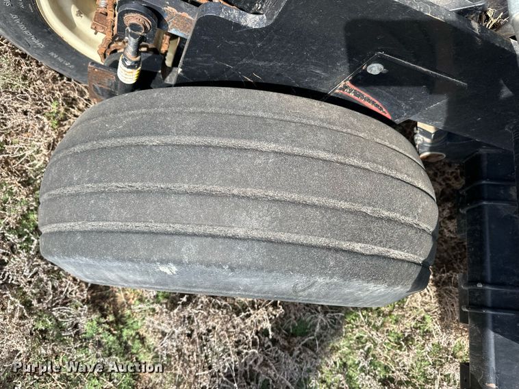 image for item EQ4522 Crustbuster 4745 grain drill