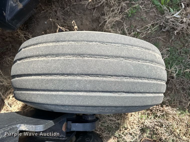 image for item EQ4522 Crustbuster 4745 grain drill