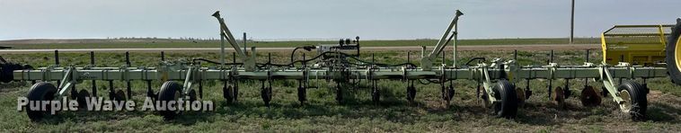 image for item EQ4523 Orthman 613055 row crop cultivator