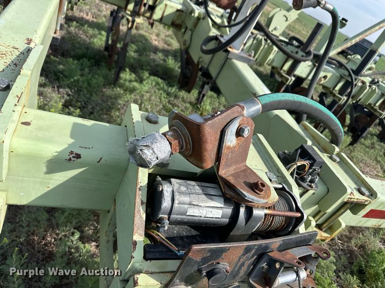 image for item EQ4523 Orthman 613055 row crop cultivator