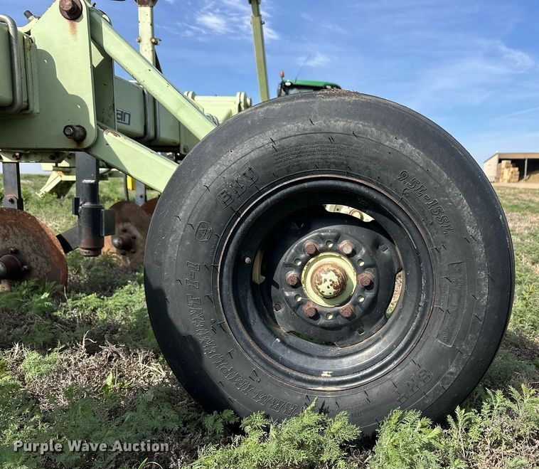 image for item EQ4523 Orthman 613055 row crop cultivator