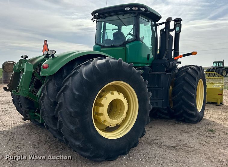 image for item EQ4524 2013 John Deere 9460R 4WD tractor