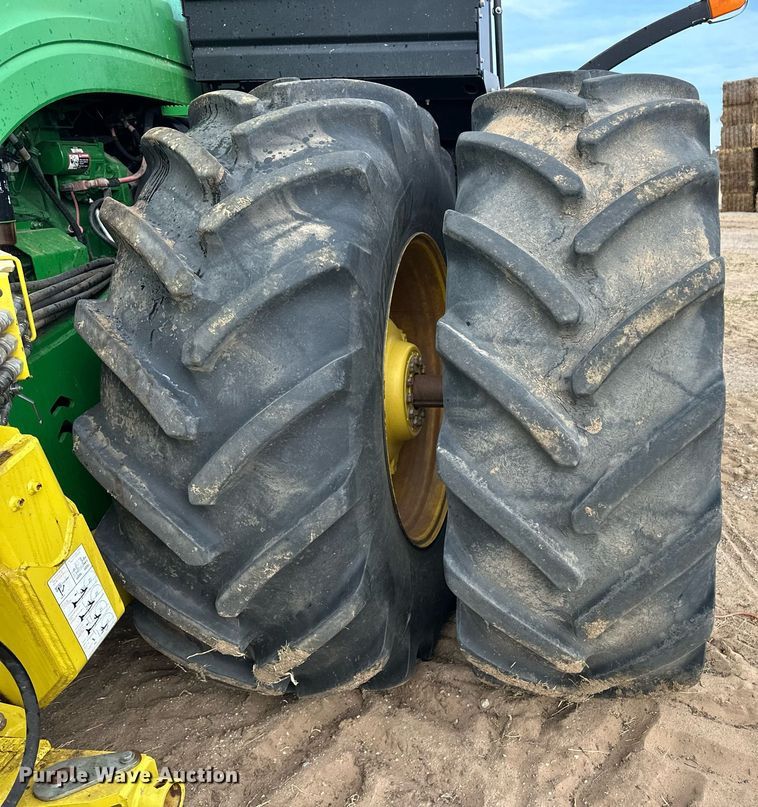 image for item EQ4524 2013 John Deere 9460R 4WD tractor