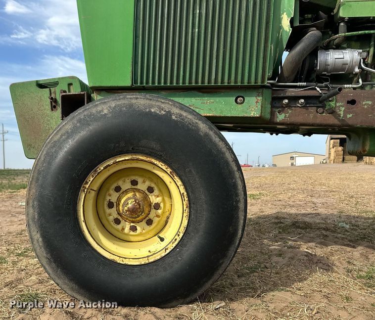 image for item EQ4525 1979 John Deere 4640 tractor