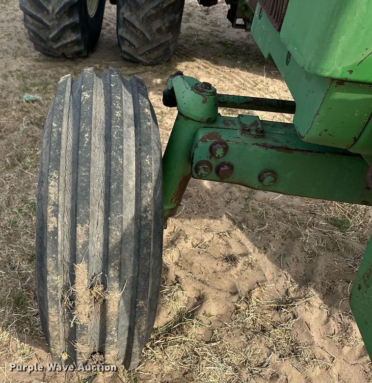 image for item EQ4525 1979 John Deere 4640 tractor