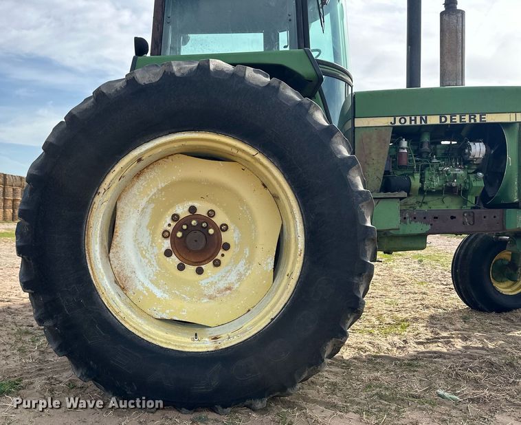 image for item EQ4525 1979 John Deere 4640 tractor