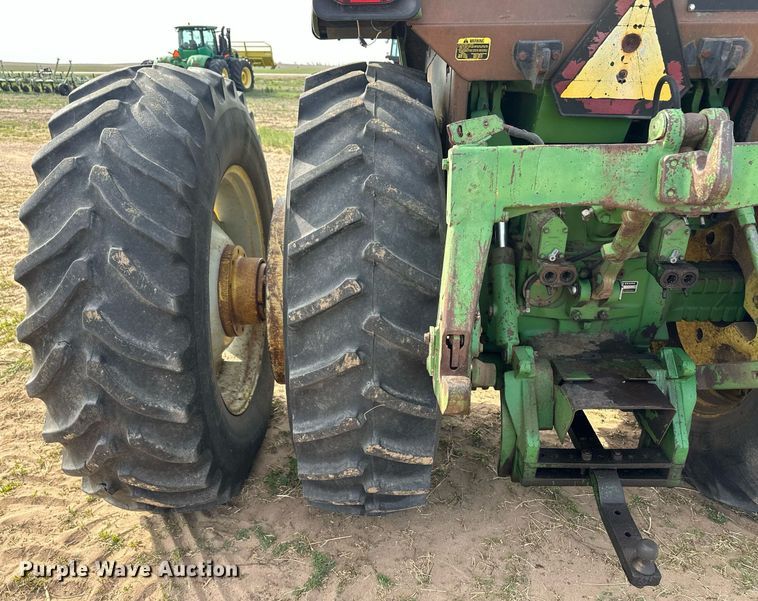 image for item EQ4525 1979 John Deere 4640 tractor