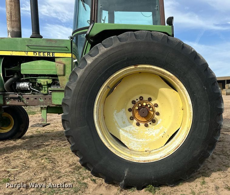 image for item EQ4525 1979 John Deere 4640 tractor