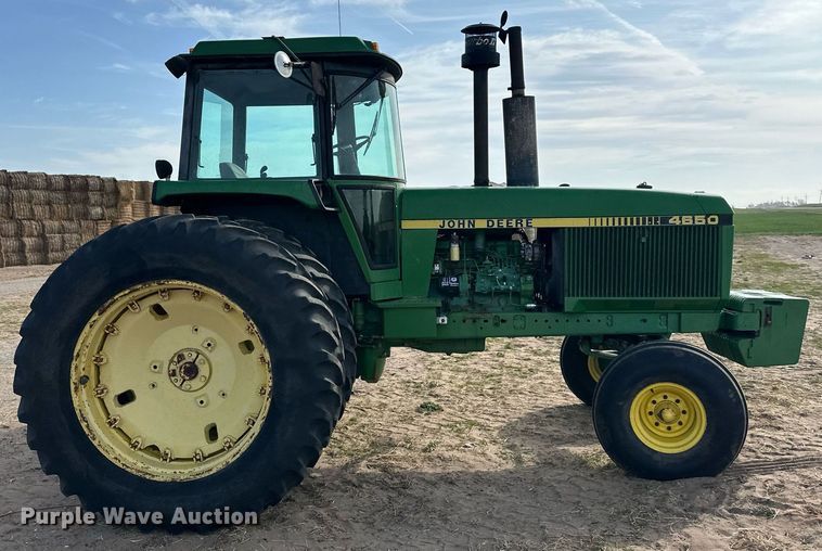 image for item EQ4526 1983 John Deere 4650 tractor