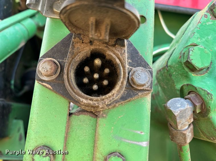 image for item EQ4526 1983 John Deere 4650 tractor