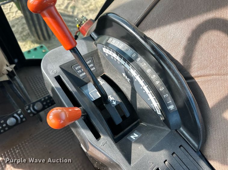 image for item EQ4526 1983 John Deere 4650 tractor