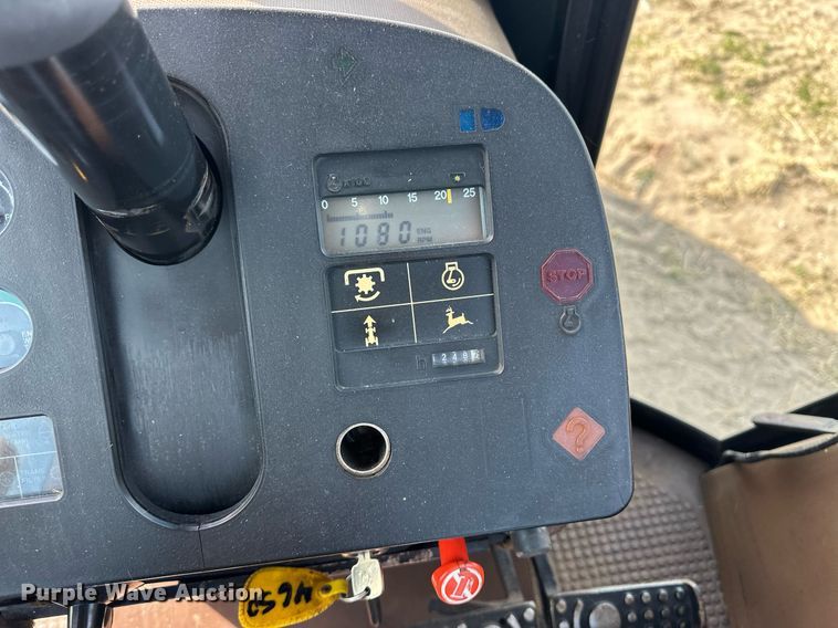 image for item EQ4526 1983 John Deere 4650 tractor