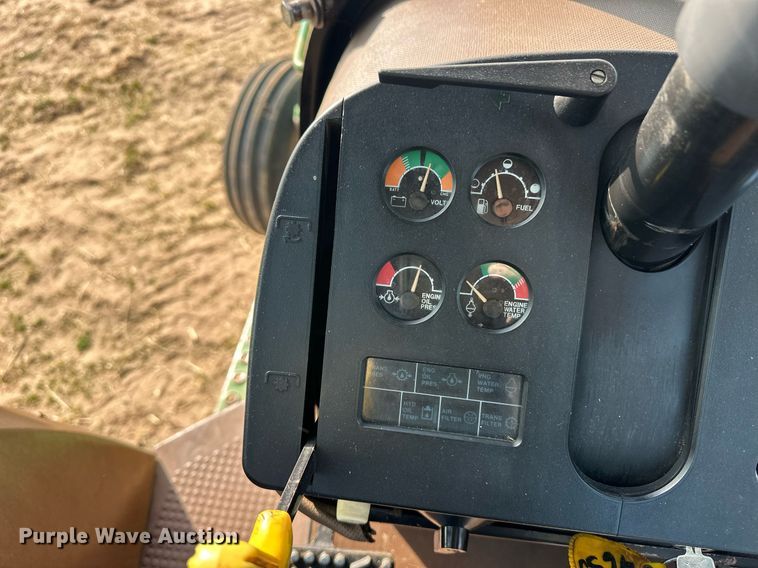 image for item EQ4526 1983 John Deere 4650 tractor