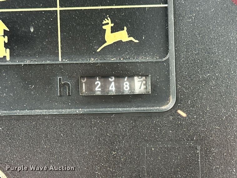 image for item EQ4526 1983 John Deere 4650 tractor