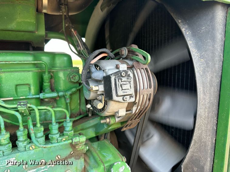 image for item EQ4526 1983 John Deere 4650 tractor