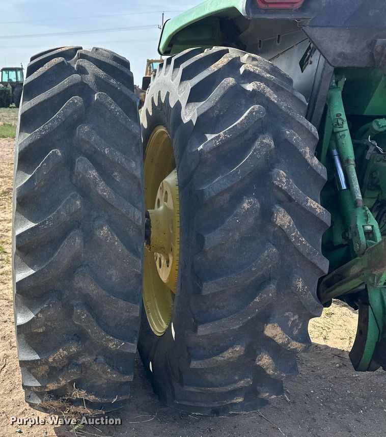 image for item EQ4526 1983 John Deere 4650 tractor