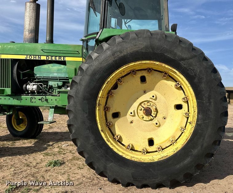 image for item EQ4526 1983 John Deere 4650 tractor