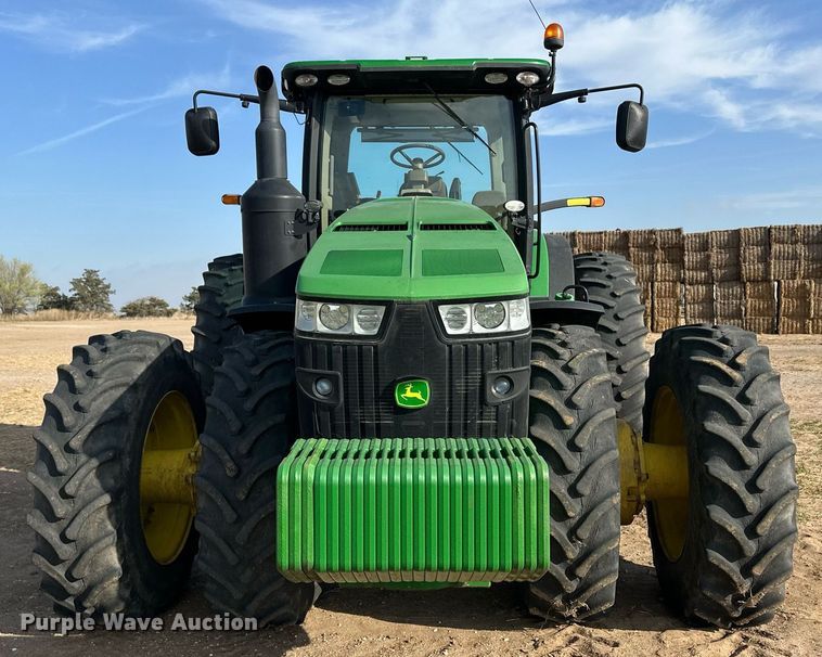 image for item EQ4528 2016 John Deere 8370R MFWD tractor