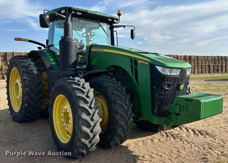 image for item EQ4528 2016 John Deere 8370R MFWD tractor