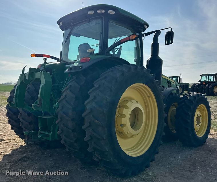 image for item EQ4528 2016 John Deere 8370R MFWD tractor