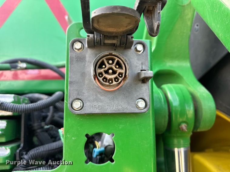 image for item EQ4528 2016 John Deere 8370R MFWD tractor