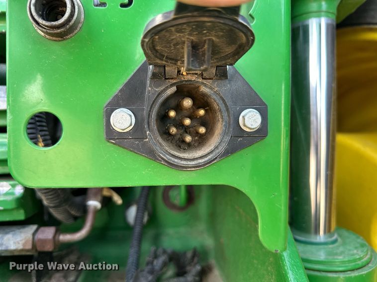 image for item EQ4528 2016 John Deere 8370R MFWD tractor