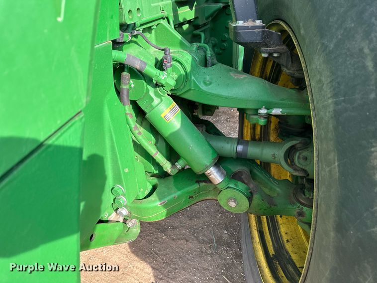 image for item EQ4528 2016 John Deere 8370R MFWD tractor